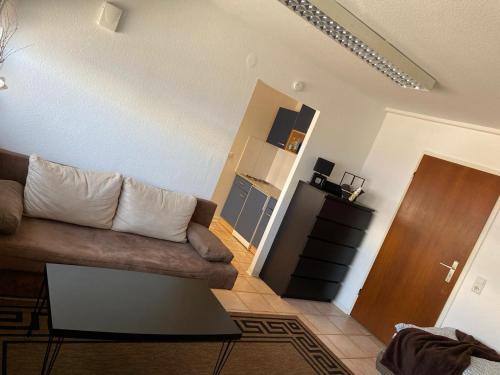 Appartement Ferienwohnung Monteurzimmer Daimlerstraße 25b Hinterhof Karlsruhe