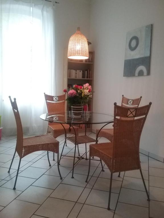 Appartement Ferienwohnung Mosel-Rhein Neuendorfer Str. 73, 56070 Coblence