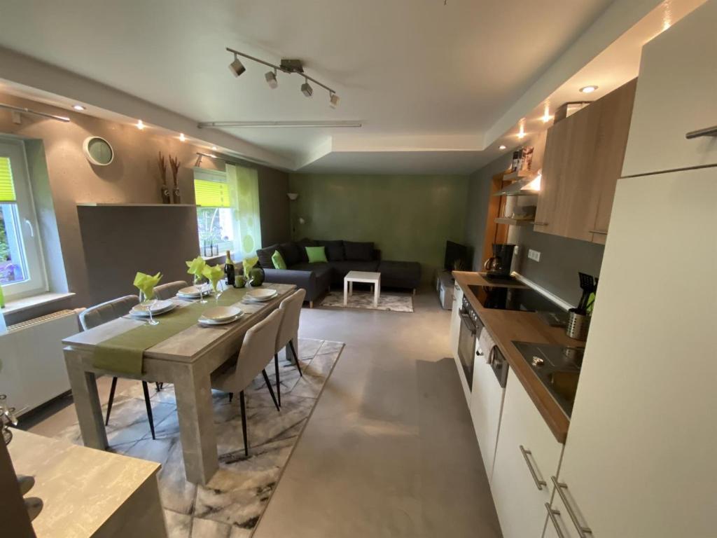 Appartement Ferienwohnung Natur-Pur 3 Dorfwiesenweg, 36115 Ehrenberg