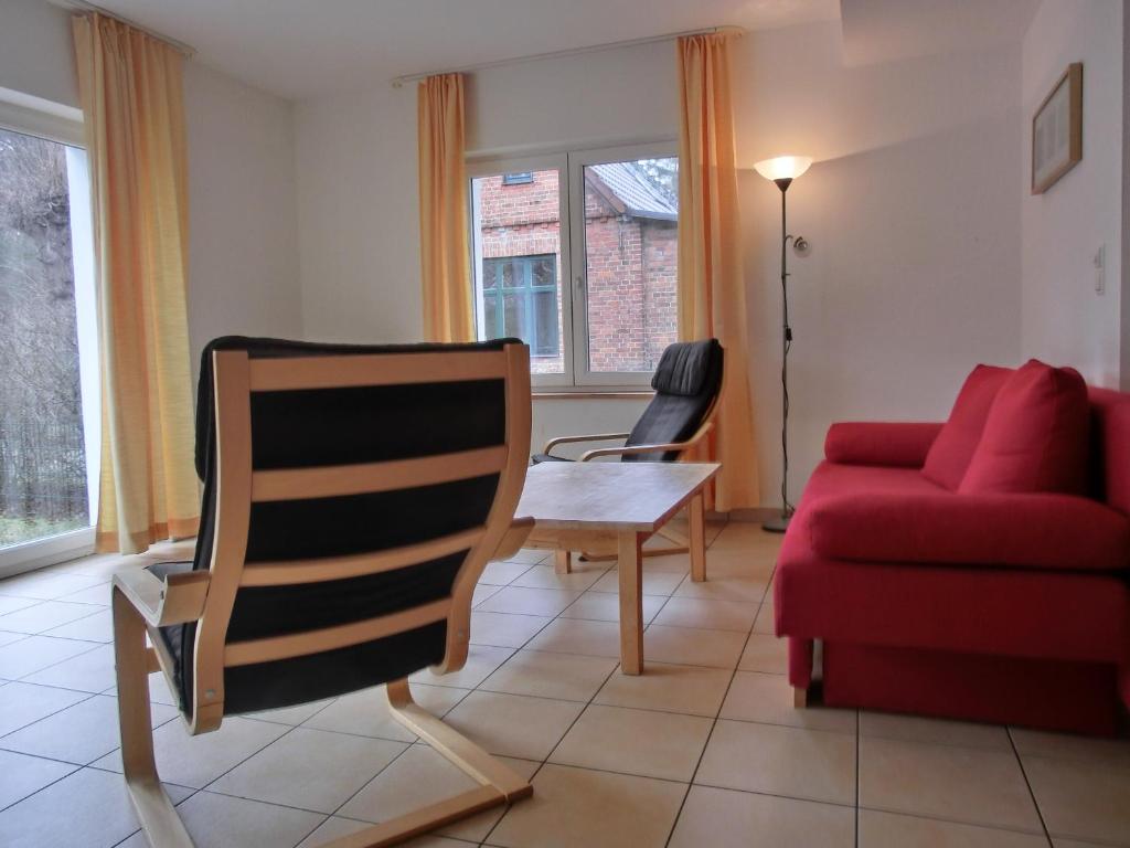Appartement Ferienwohnung NH11 Am Waldessaum  10b, 18311 Hirschburg
