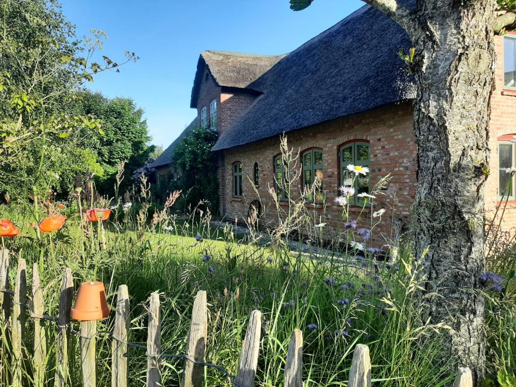 Séjour à la ferme Ferienwohnung Nordfriesland Pur Dorfstraße 57, 25923 Braderup