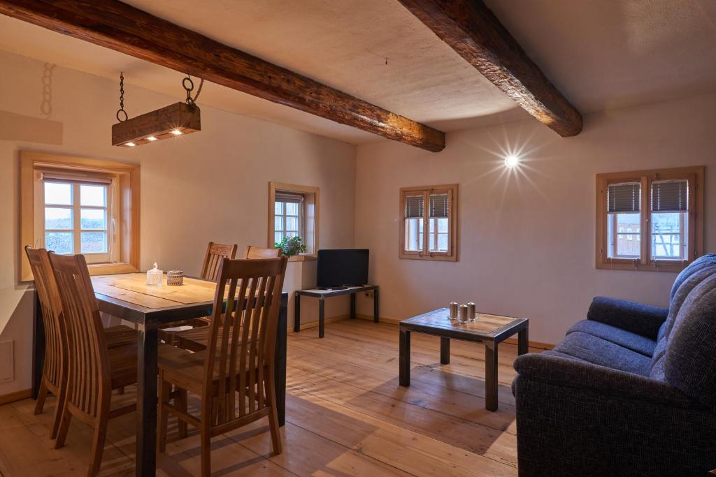 Appartement Ferienwohnung Oberlausitzer Hof 3 Am Hang 1. Etage, 02794 Leutersdorf