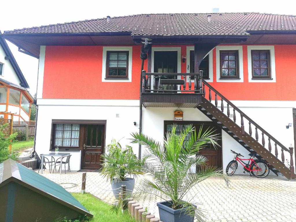 Appartements Ferienwohnung Oberlungwitz Vater-Jahn-Straße 1, 09353 Oberlungwitz