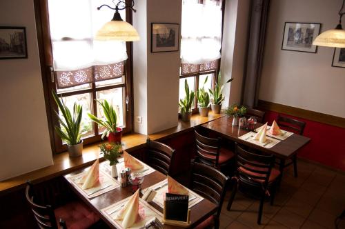 Maison de vacances Ferienwohnung Om Maat Marktplatz 6a Erpel