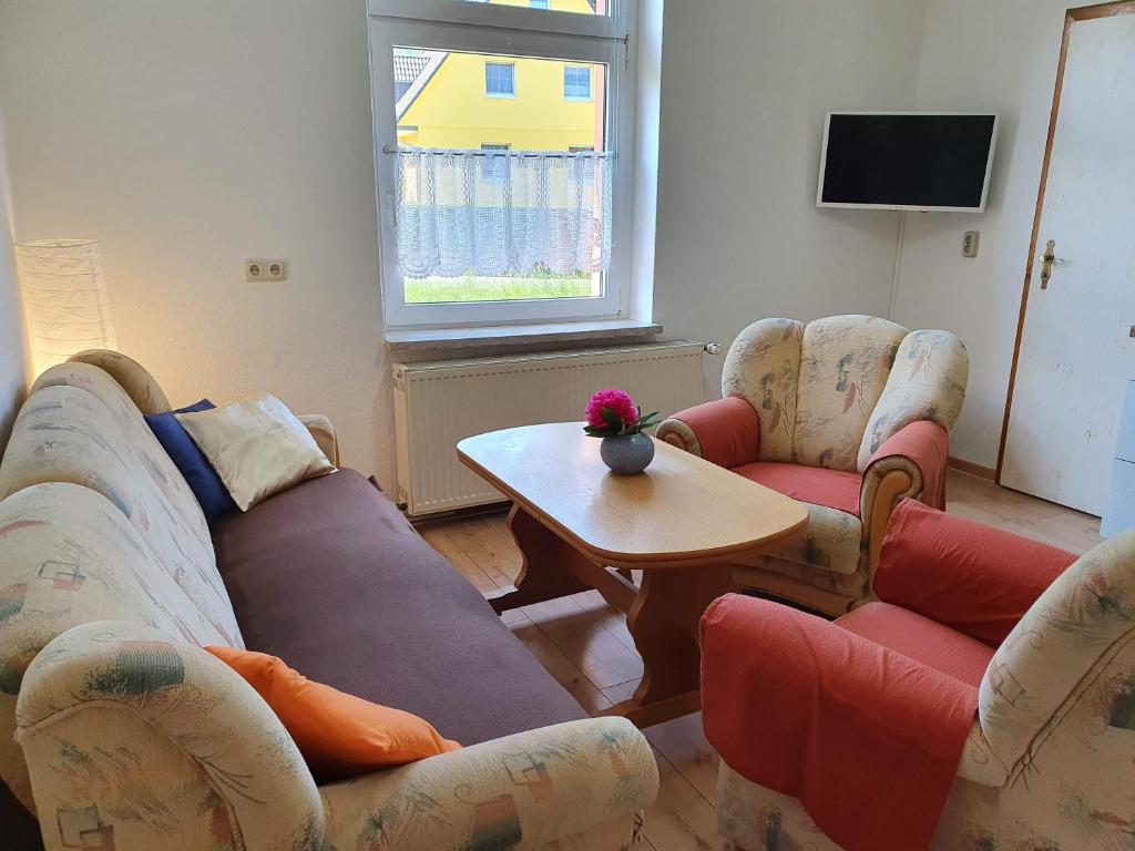 Appartement Ferienwohnung Ost - Alte Schule Sachswitz 11 Am Ehrenhain, 07973 Greiz
