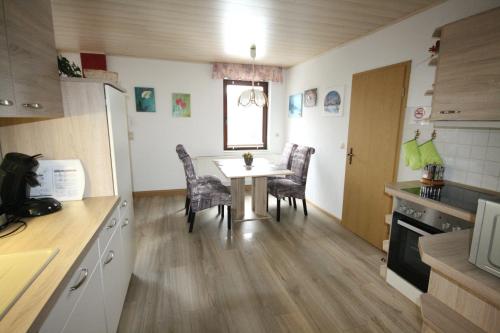 Appartement Ferienwohnung-Panoramablick Am Bahnhof 6 Neudorf