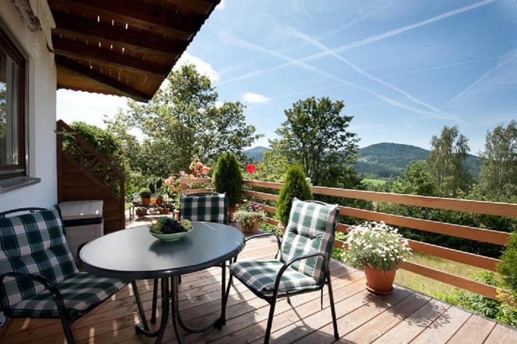 Maison de vacances Ferienwohnung-Panoramablick-1 Weberfeld 1, 94249 Bodenmais