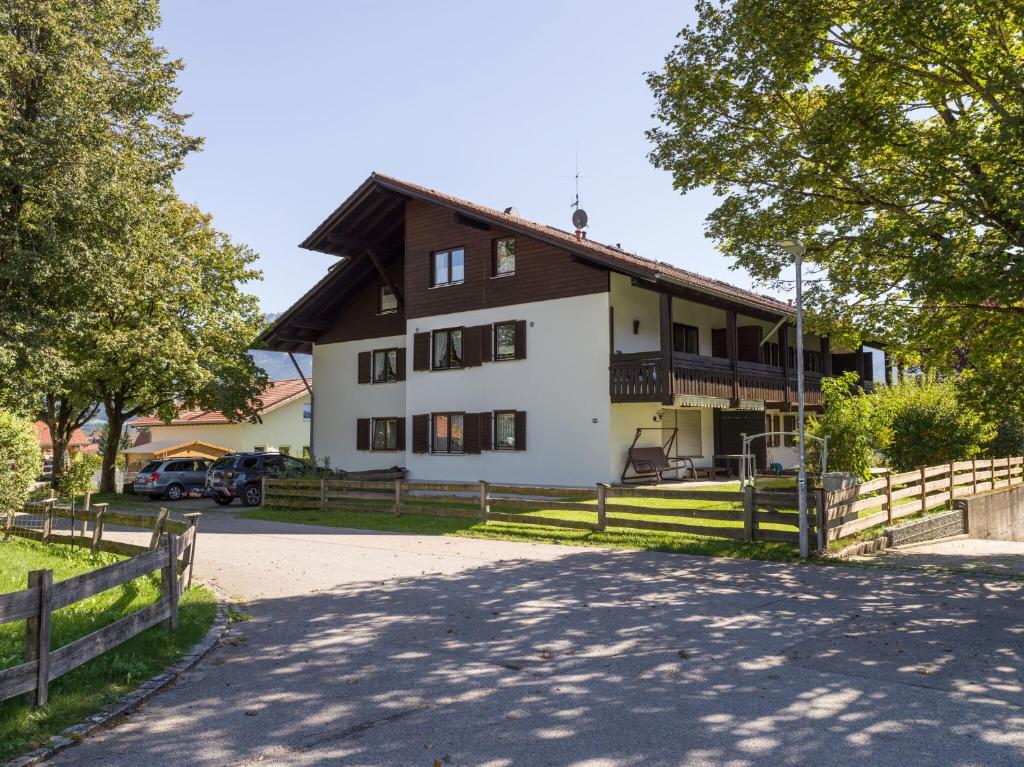 Appartement Ferienwohnung Panoramablick Herbststr. 24, 83080 Oberaudorf