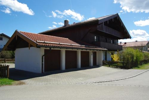 Appartement Ferienwohnung Petra Röpke Weinbergstr. 8 Chieming