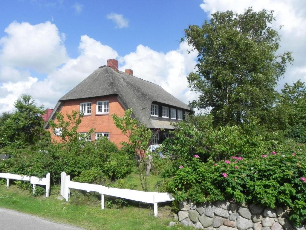 Appartement Ferienwohnung *Reethuk* Nei Stich 16, 25946 Norddorf auf Amrum