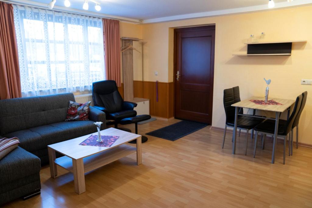 Appartement Ferienwohnung Reifberg Gartenstraße 23, 98714 Stützerbach