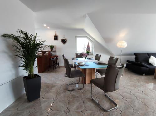 Appartement Ferienwohnung Rhöner WeitBlick 7 Mertzwillerstraße Burghaun