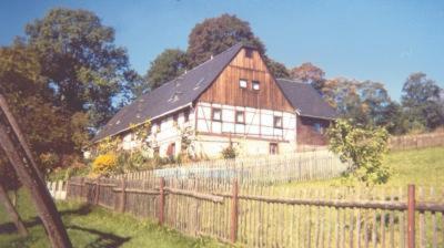 Maison d'hôtes Ferienwohnung Richter Hauptstraße 68, 09488 Neundorf