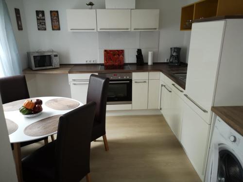 Appartement Ferienwohnung Sahi 89 Blumlage 1. + 2. OG Celle