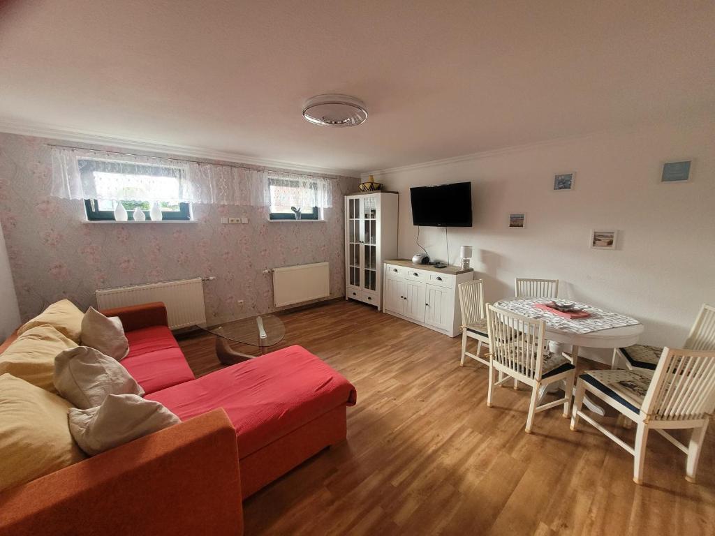 Appartements Ferienwohnung Schmidt 51 Kastanienring, 17429 Neu Sallenthin