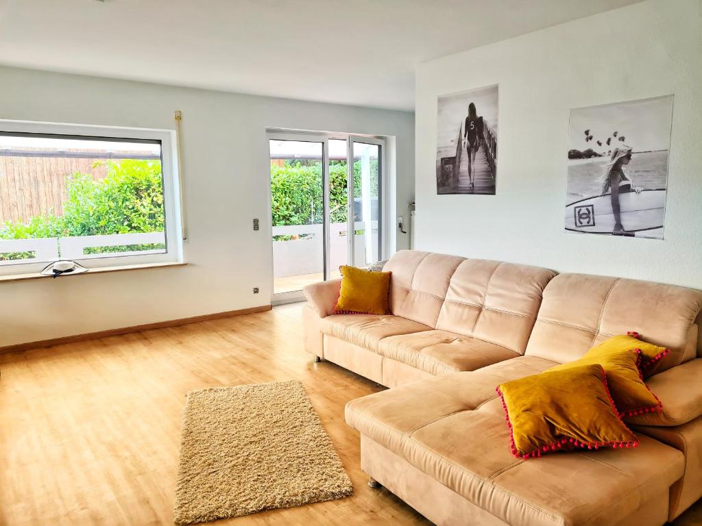 Appartements Ferienwohnung Seeliebe Bodensee mit wunderschöner Seesicht & Terrasse 19 Warthstraße, 78351 Bodman-Ludwigshafen