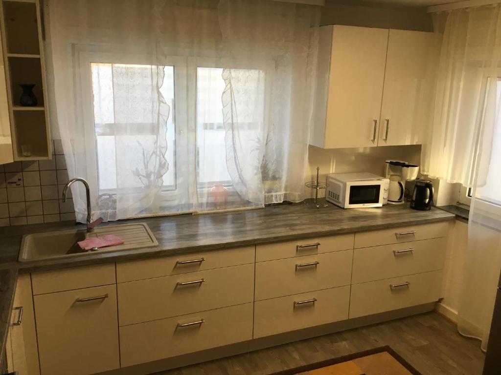 Appartement Ferienwohnung, Solms-Obendorf 12 Weidfeldsweg 2 Zim. Wohnung, Erdgeschoss., 35606 Oberndorf