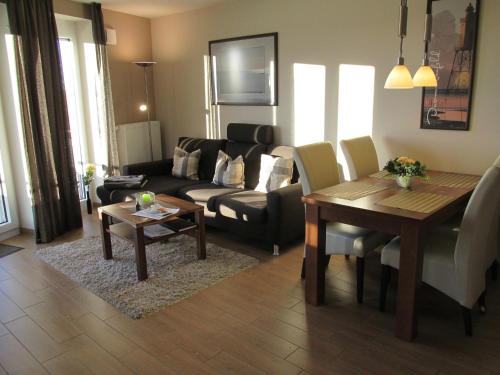 Appartement Ferienwohnung Sonnenbogen Lerchenweg 8 Dorum Neufeld