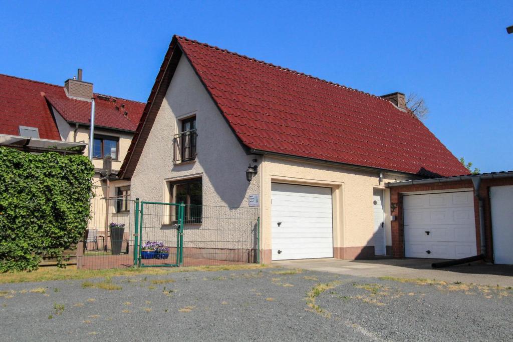Appartement Ferienwohnung Sperlingslust Gartenstraße 106, 18442 Niepars