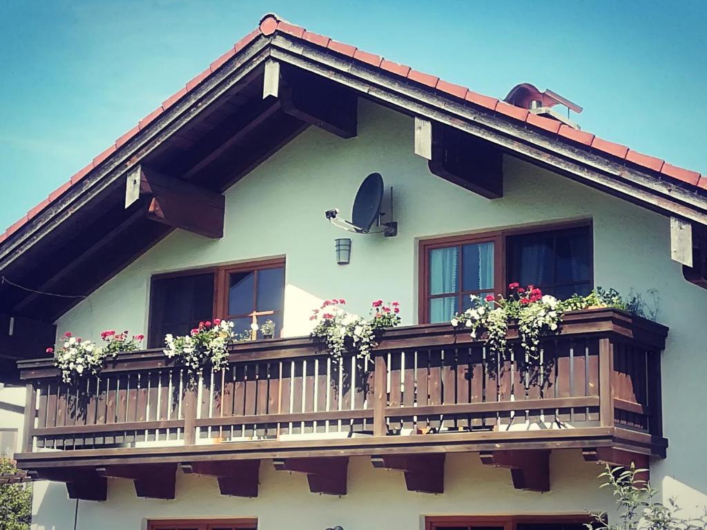 Appartement Ferienwohnung Stadlbauernhof Graf-Arco-Straße 13 a, 83104 Tuntenhausen