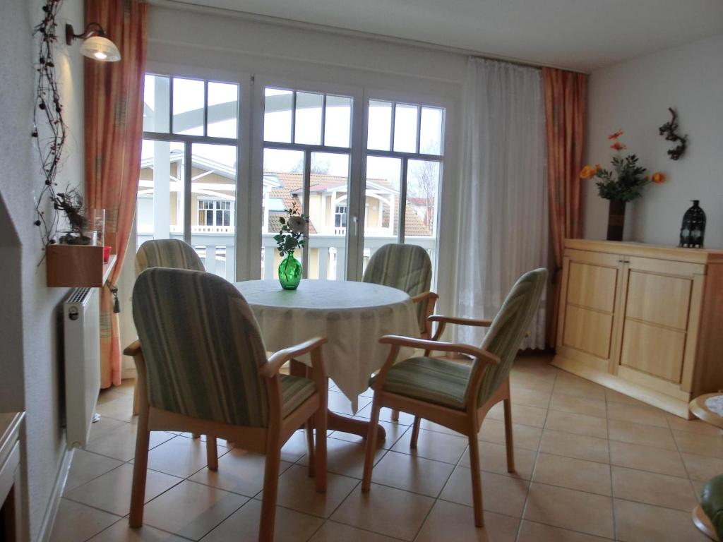 Appartement Ferienwohnung T9 Möwenweg  5, 18181 Graal-Müritz