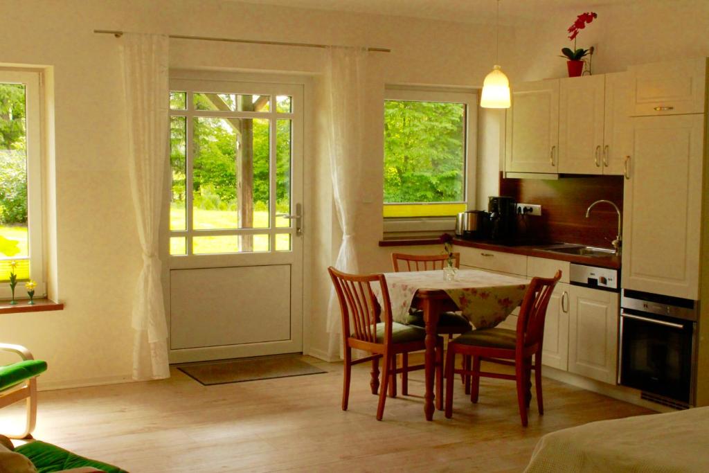 Appartement Ferienwohnung Vogelsang Dorfstrasse 5, 25876 Süderhöft