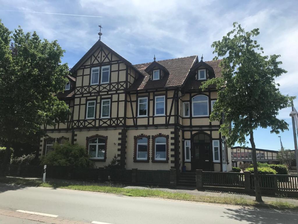 Appartement Ferienwohnung Weserbergland Haus Nr 25 25 Bahnhofstraße, 37627 Deensen