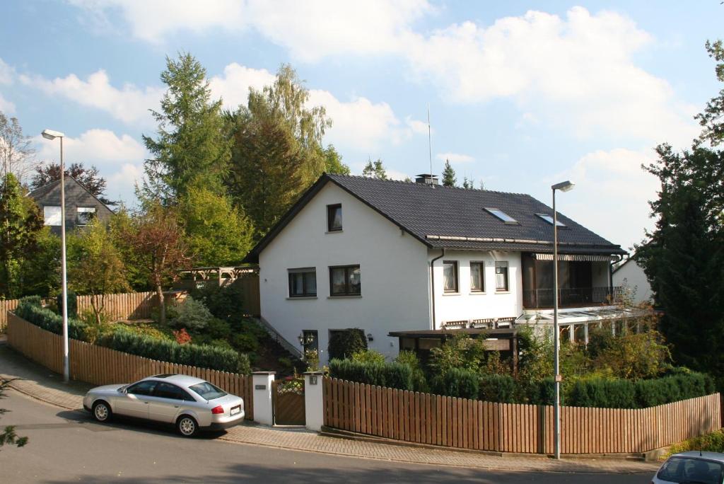 Appartement Ferienwohnung Westerwaldblick Dillenburg Bredastr. 2, 35683 Dillenburg