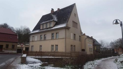 Ferienwohnung Wettin am Petersbrunnen Wettin allemagne