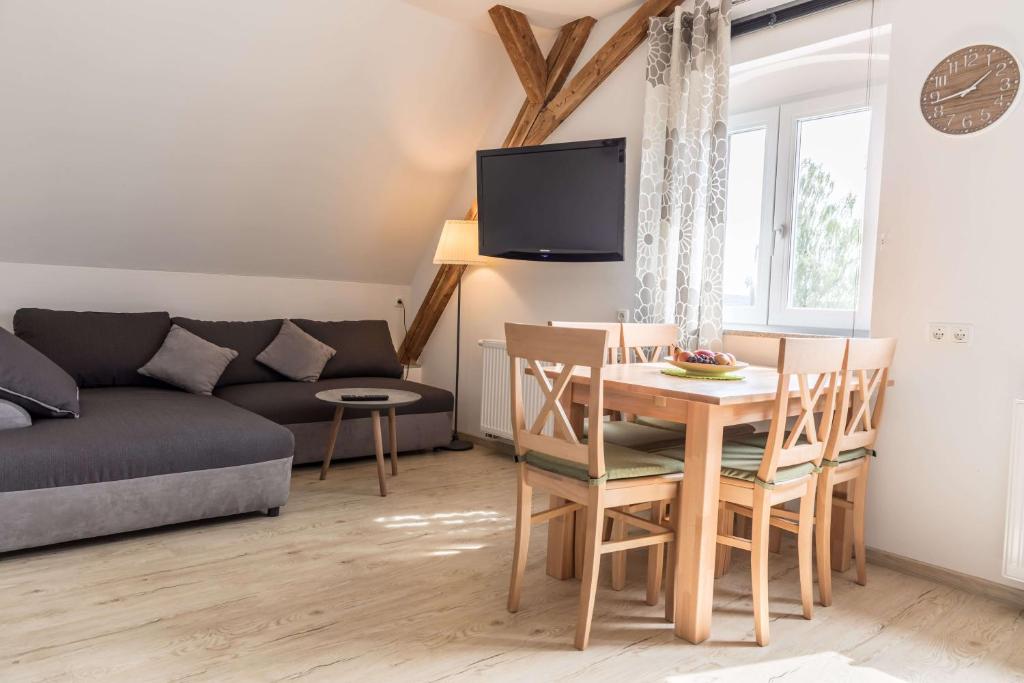 Appartements Ferienwohnung Zetzl Pfrentsch 52, 92726 Waidhaus