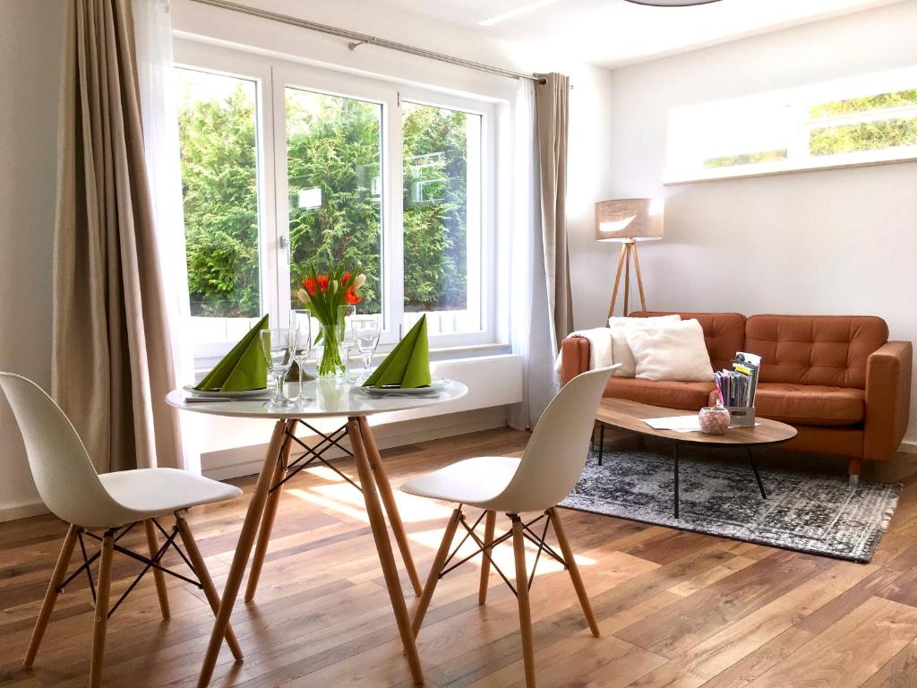 Appartements Ferienwohnung zu Weimar Bahnhofstraße 23, 99425 Weimar