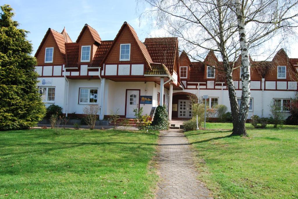 Appartements Ferienwohnungen - 2 Zierenberg Ehlener Str.1, 34289 Zierenberg