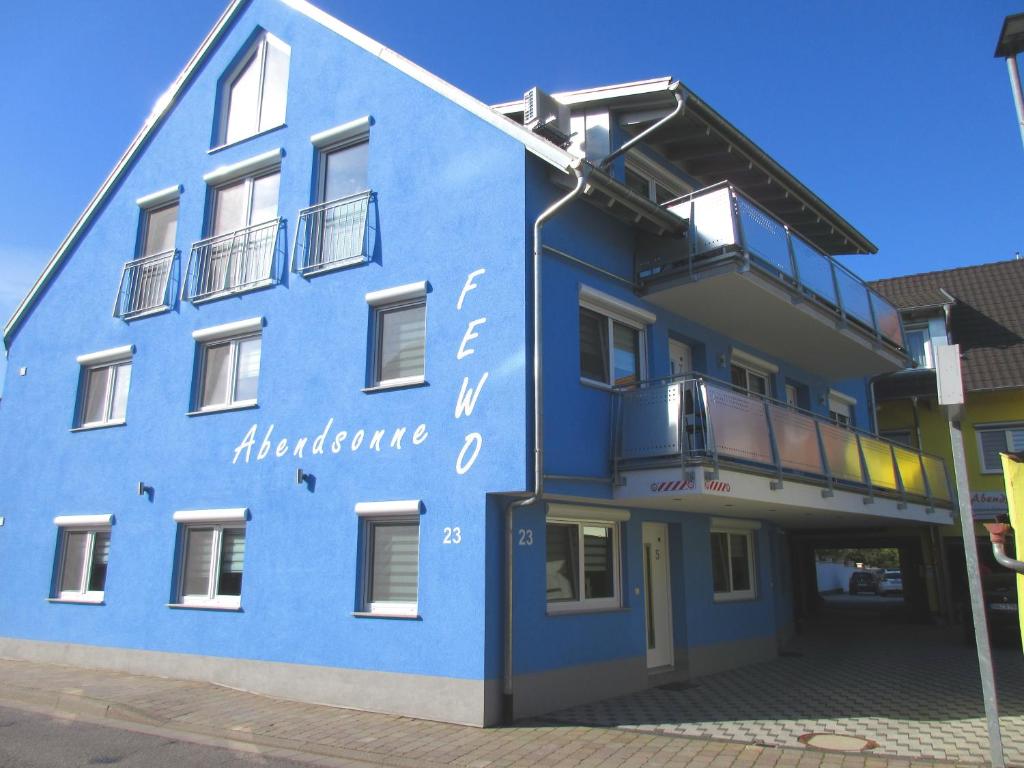 Maisons de vacances Ferienwohnungen Abendsonne - garantierte EP Tickets NEU WG1-3 mit Lift Fischerstr. 23, 77977 Rust