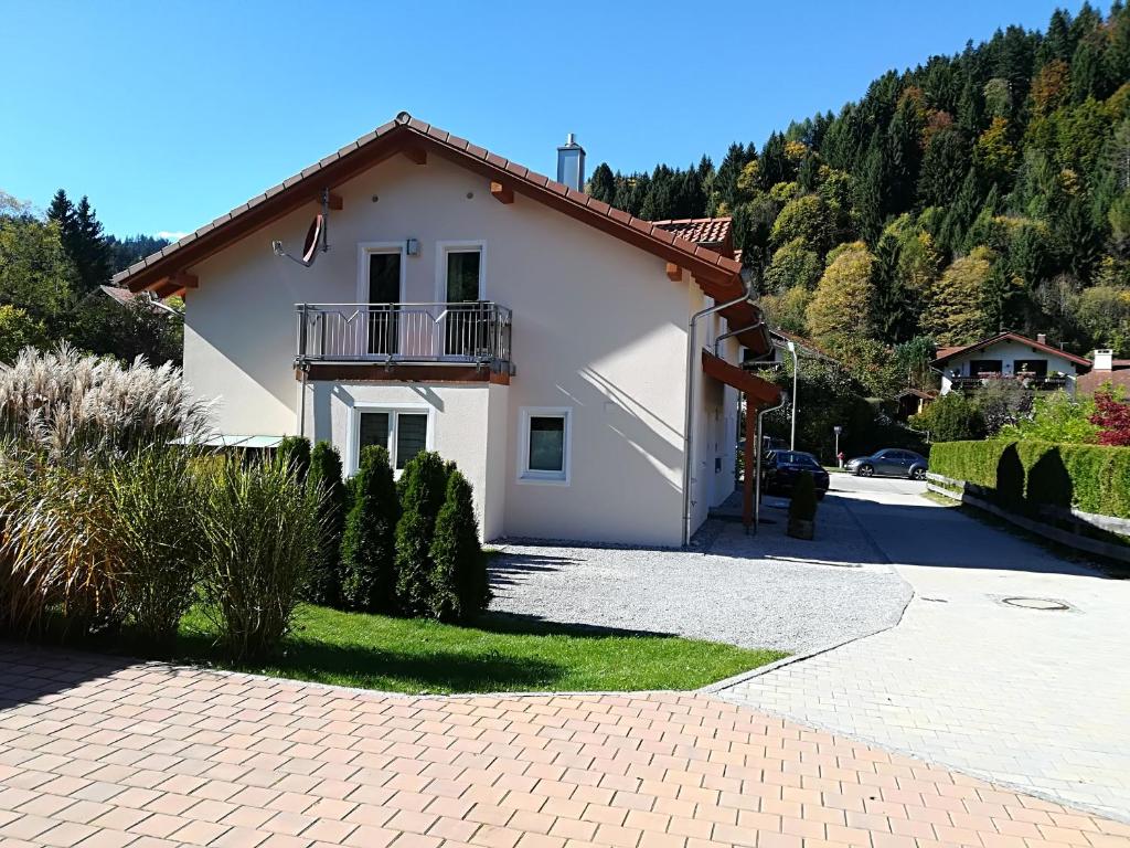 Appartements Ferienwohnungen Bergidyll Dorfstraße 21c, 83229 Sachrang