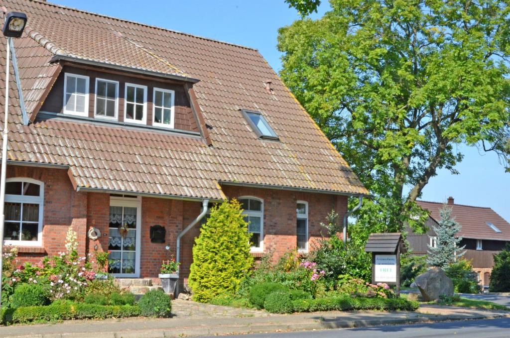 Maisons de vacances Ferienwohnungen Conow SEE 4750 Boitzenburger Chaussee 4, 17258 Conow