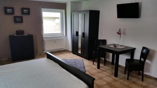 Appartement Ferienwohnungen Familie Michels Dahlemer Straße 1. OG Esch