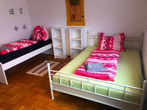 Appartements Ferienwohnungen / Ferienhaus Adelsried 18 Streitheimer Straße Adelsried