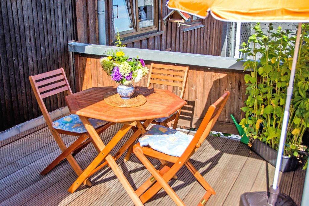 Appartements Ferienwohnungen Friedrichroda THU 090 August-Eckardt-Straße 2, 99894 Friedrichroda