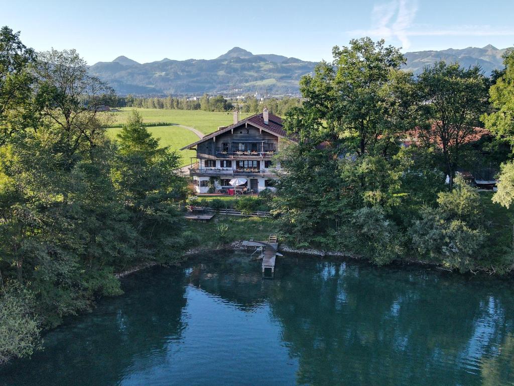 Séjour à la ferme Ferienwohnungen Gruber Lohweg 46, 83088 Kiefersfelden