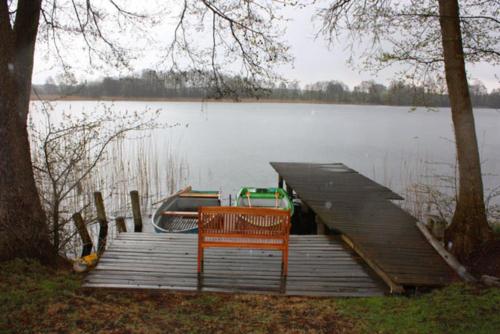 Appartements Ferienwohnungen Herzwolde SEE 5920 Oberdorf 4 Wutschendorf