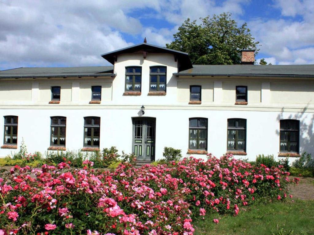 Séjour à la ferme Ferienwohnungen im Bauernhaus _ Ob Kreuzkamp 3, 18059 Papendorf