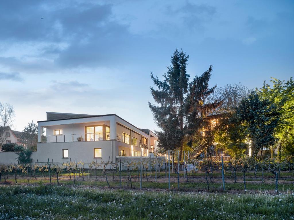 Appartement Ferienwohnungen im Vogelgesang W1 5 Bahnhofstraße, 76831 Heuchelheim-Klingen