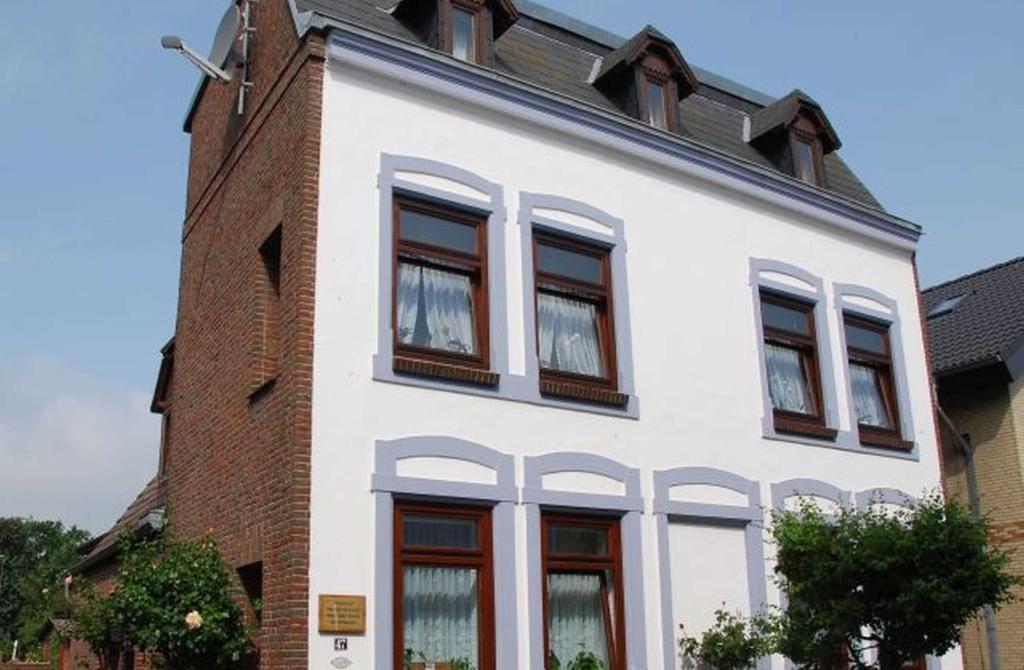 Appartements Ferienwohnungen Lassen in Maasholm Hauptstr. 47, 24404 Maasholm