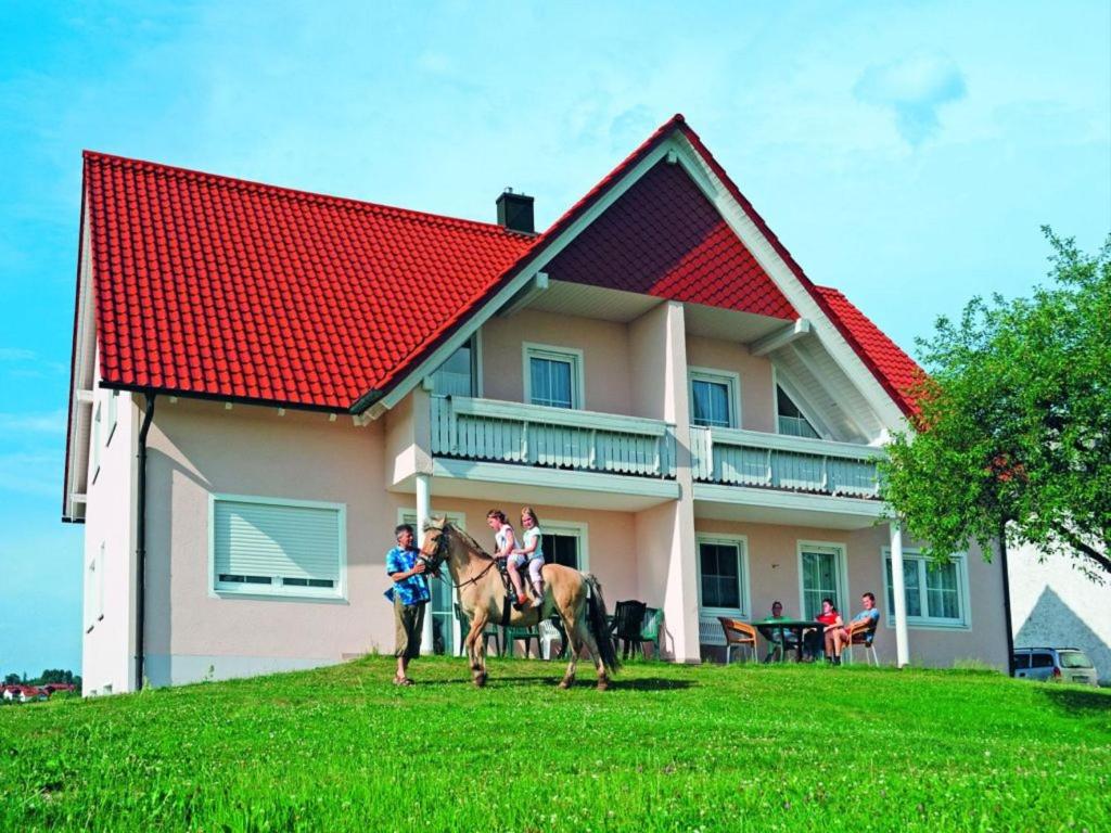 Appartements Ferienwohnungen Lindlhof Echendorf 11, 93339 Riedenburg