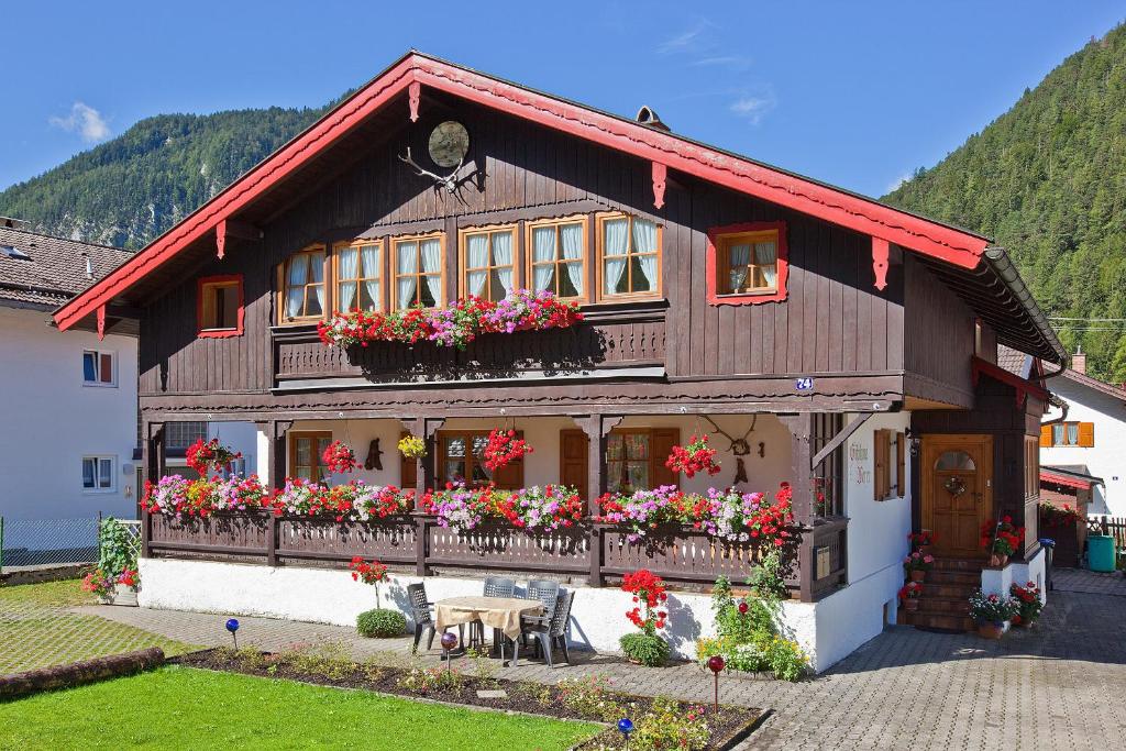 Appartements Ferienwohnungen Merzer Innsbrucker Str. 74, 82481 Mittenwald