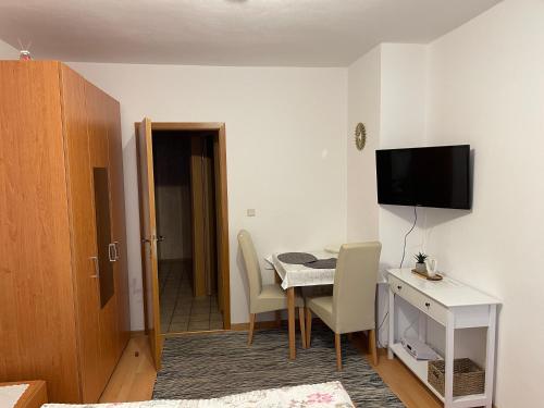 Appartements Ferienwohnungen Rosi Gmeiner Poststrasse 4 Bad Endorf