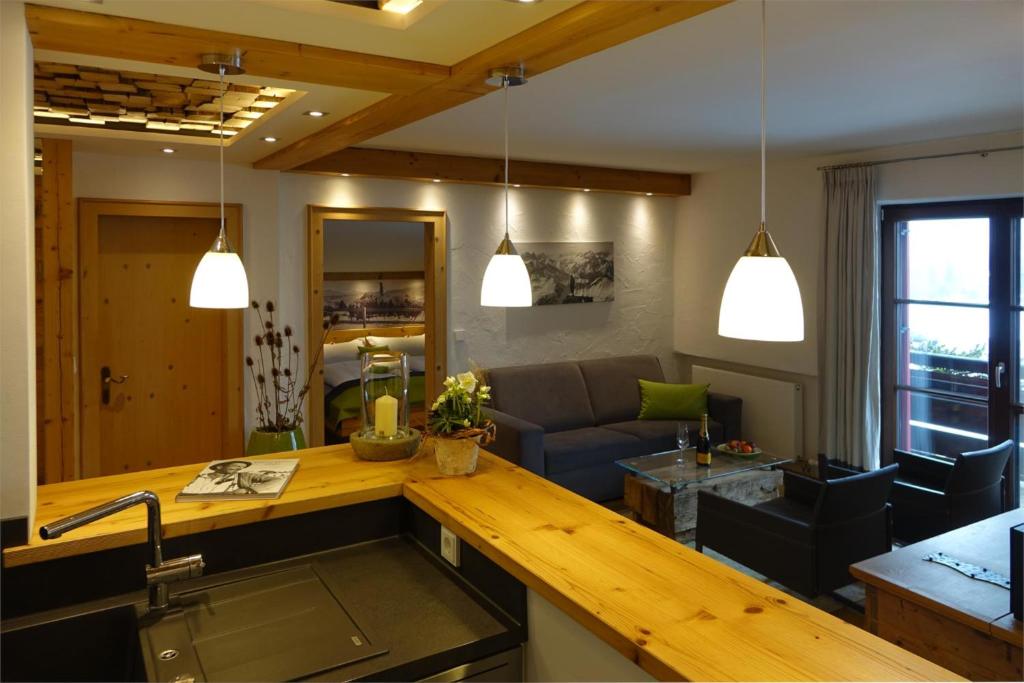 Appartements Ferienwohnungen Schmidbauer Berger Steige 4a, 87538 Fischen im Allgäu
