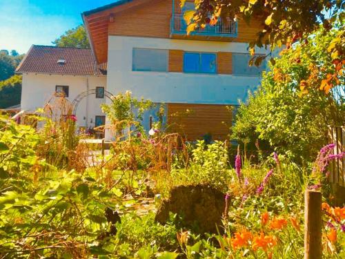 Appartements Ferienwohnungen Straßer Mauerham 2 Taching am See