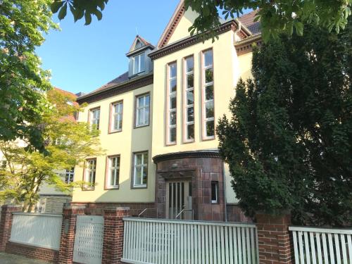 Ferienwohnungen und Apartmenthaus Halle Saale - Villa Mathilda Halle-sur-Saale allemagne