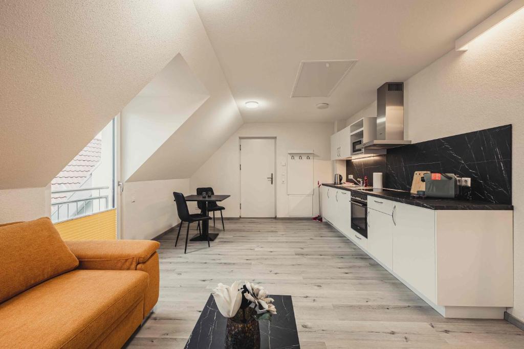Appartements Ferienwohnungen und Boardinghouse Heimbach in Renchen 76 Hauptstraße, 77871 Renchen